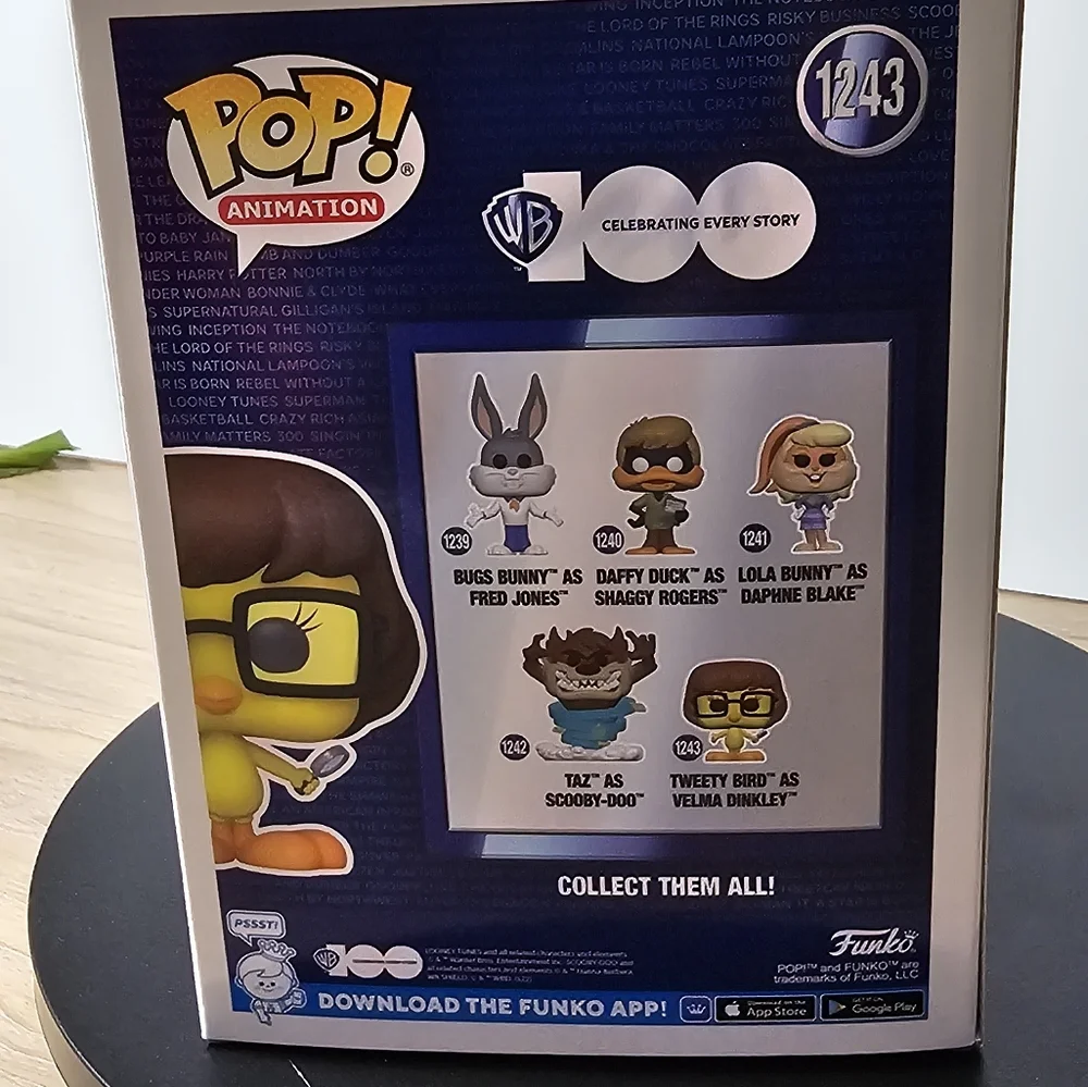 Funko Pop Animation Tweety Bird as Velma Dinkley #1243 NWT - Picture 4 of 7